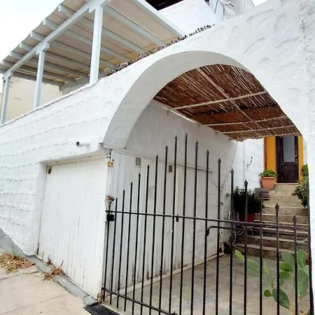 Alisachni Patmos *